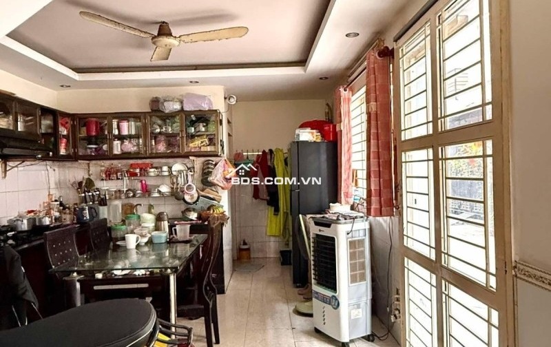 Nhà Đẹp 5 tầng Căn góc kg LG, Hẻm 6m Khu Bàu Cát, 54m2, 5PN, P.11 Tân Bình. Chỉ 10.5 tỷ TL .